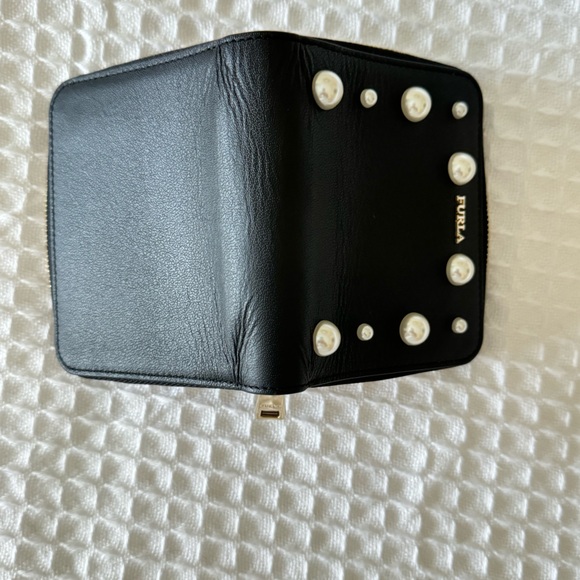 NWOT Furla Wallet - Picture 4 of 6